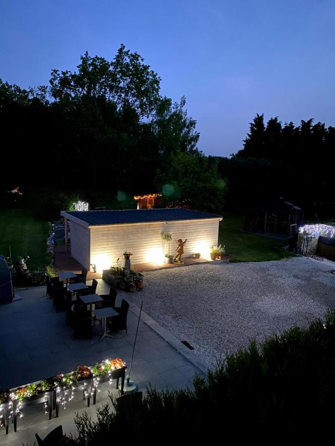 Le Chateau De Frankie Spas-Saunas Grand-Reng Eksteriør bilde
